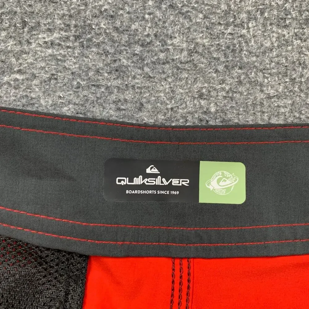 Quiksilver Board Shorts Mens 36 High Risk Red Surfsilk Kaimana Surf Surfing